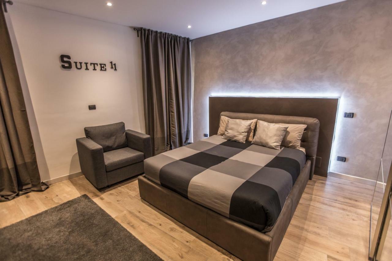 Suite 11 Near Duomo ミラノ エクステリア 写真