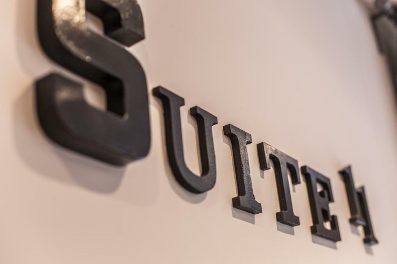 Suite 11 Near Duomo ミラノ エクステリア 写真